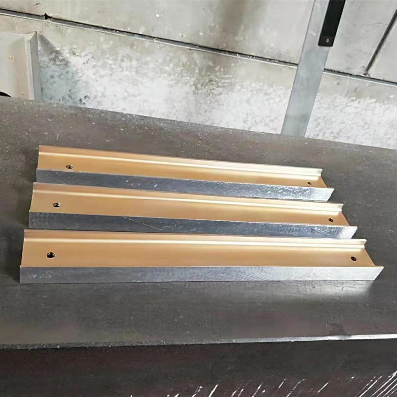 Aluminio reglanakat juk’amp yatxatañamawa .